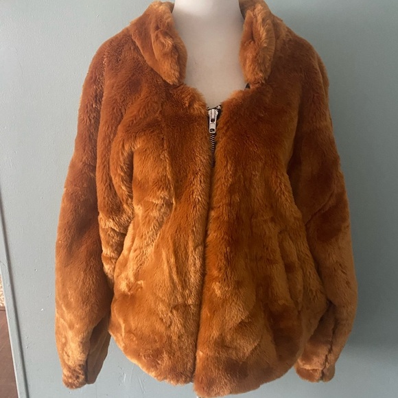 Free People Terracotta Faux Fur Bomber jacket - Picture 12 of 14